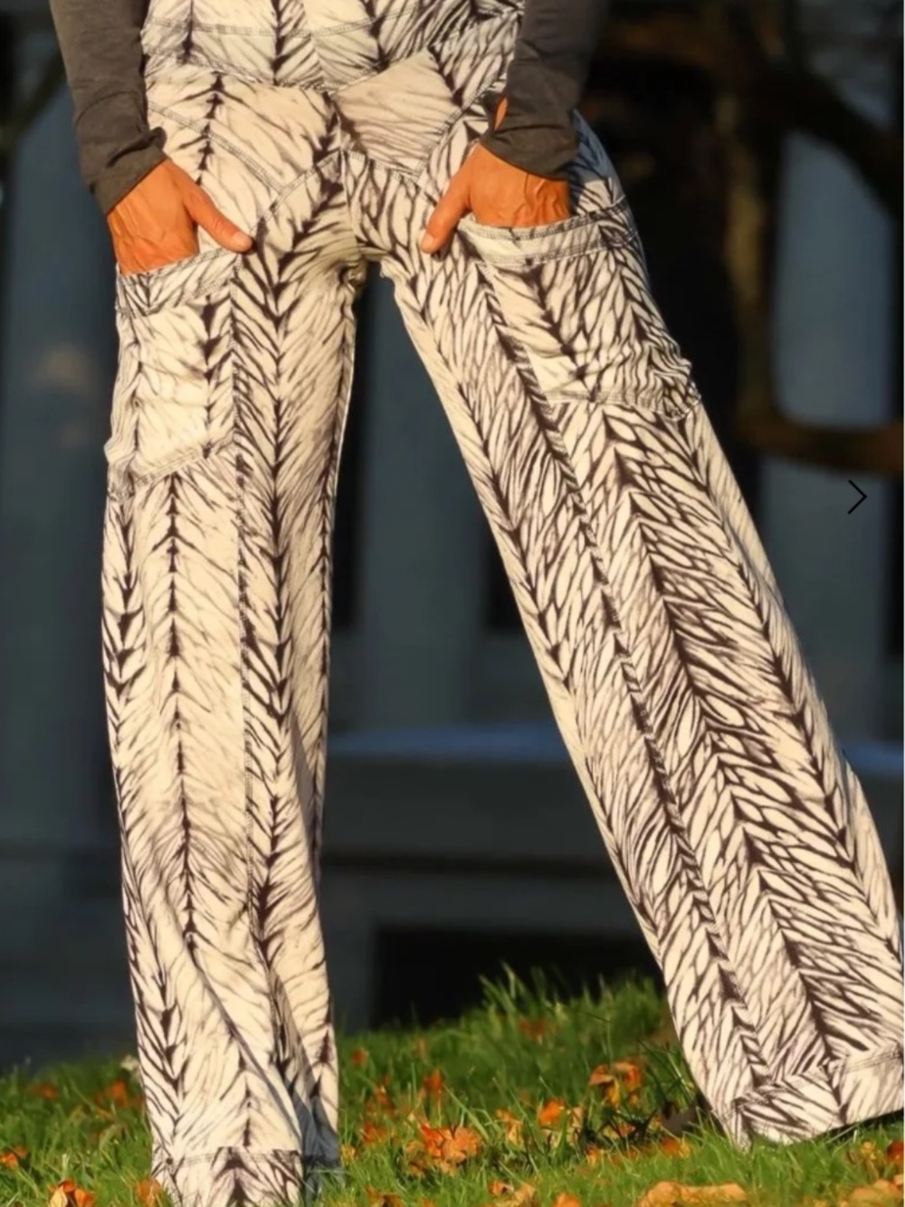 NWT, AUTUMN TENEYL DAPHNE PANTS IN FIRE AND ICE PRINT - Picture 13 of 14